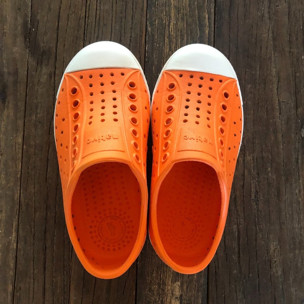 Native's Toddler size C9